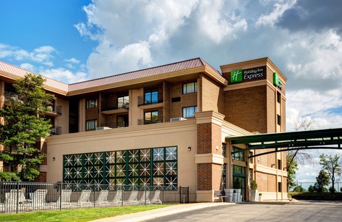 Rolling Meadows Hotel | Holiday Inn Express Schaumburg-Rolling Meadows, an Ihg Hotel