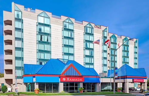 Fallsview Hotel | Ramada by Wyndham Niagara Falls/Fallsview