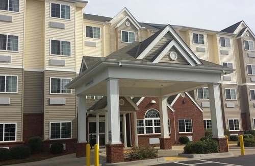 Columbus Hotel | Microtel Inn & Suites by Wyndham Columbus/Near Fort Benning