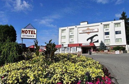 Williams Lake Hotel | Ramada by Wyndham Williams Lake