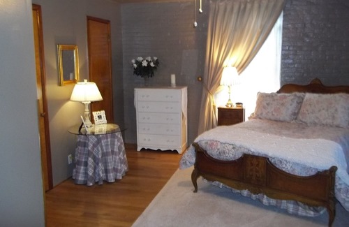 Tiffin Hotel | The Rivers Edge Executive Suites