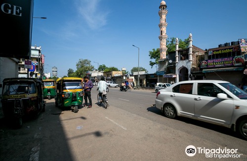 Panch Batti Hotel | Golden Tulip Jaipur
