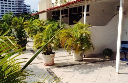 Caleta Hotel | Acamar Beach Resort Acapulco