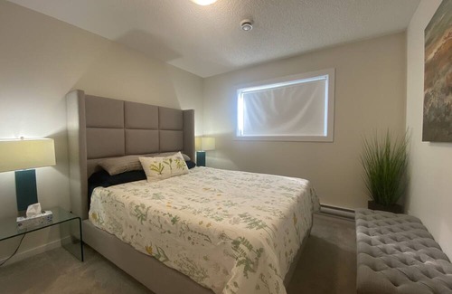 Fort Saskatchewan Condo | Stylish 1 bedroom suit in Fort Saskatchewan 4104