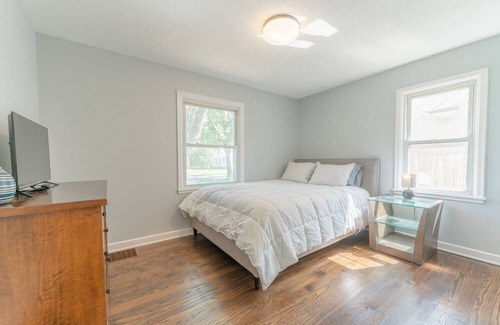Richfield House | Cozy House Near Airport, MOA, Downtown Minneapolis in a prime area