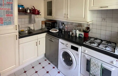 Rotherhithe Apartment | Calming 1BD Oasis by River Thames - Rotherhithe