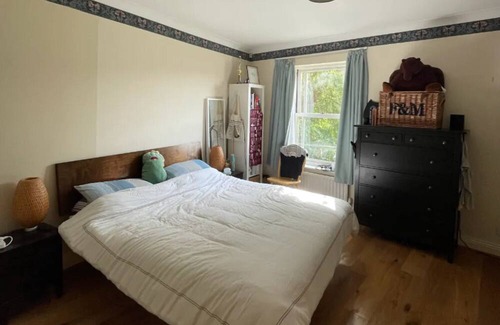 Rotherhithe Apartment | Calming 1BD Oasis by River Thames - Rotherhithe