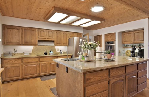 Prescott House | Picturesque Retreat at Thumb Butte - Spacious 4-Bedroom Home in Prescott!
