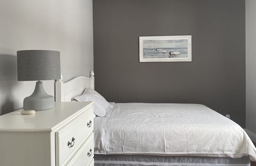 Greater Madawaska Cottage | Barrett Chute Cottage and Ski Chalet - 5 mins from Calabogie Peaks