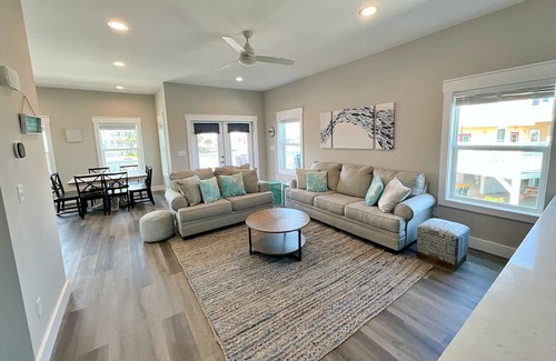 Morgantown House | New in 2023, Dogs OK, Pools & Tennis