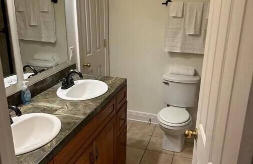 Vicksburg Apartment | Location Domination-Victorian Apt.-1King-1Queen-2fullbaths