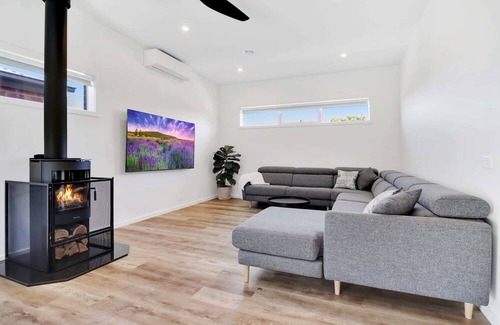 Belmont House | Alanas Place I Modern Townhouse