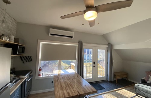 Wallingford Apartment | Private & Modern Apartment near ski resorts