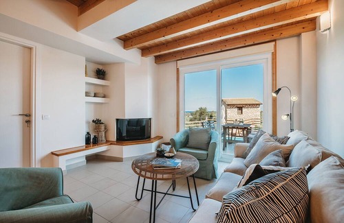 Psarou Villa | Dolce Luxury Suites Villas with private swimming pool 50 meters to the beach