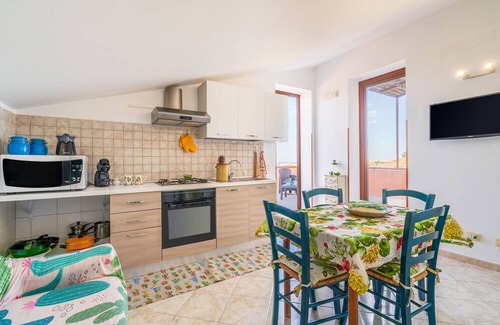 Tiche Apartment | Apartment 'Appartamento A Ficu Pala Siracusa' with Sea View, Wi-Fi and Air Conditioning