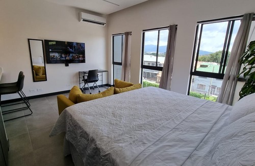 Alajuela Apartment | Loft conveniently located five minutes from airport