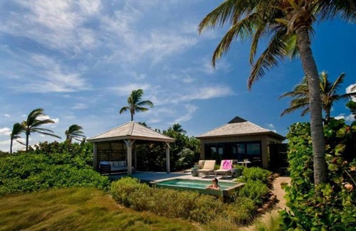 Frigate Bay Cottage | PRIVATE Luxury Oceanfront Beach Bungalow w Exclusive Club Resort Access & Tennis