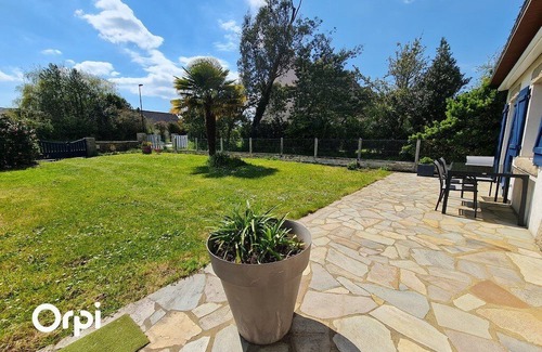 Arzon House | Large house for ten people with garden
