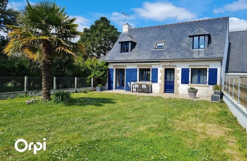 Arzon House | Large house for ten people with garden