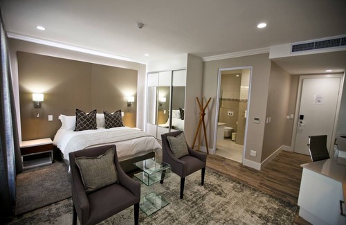 Klein Windhoek Hotel | Hillside Tenbergen