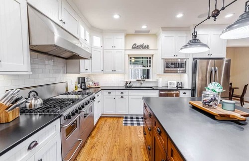 Fletcher House | Asheville in Luxury, on 3 Acres!
