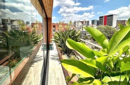 Chacao Apartment | Modern and Bright PH in Campo Alegre