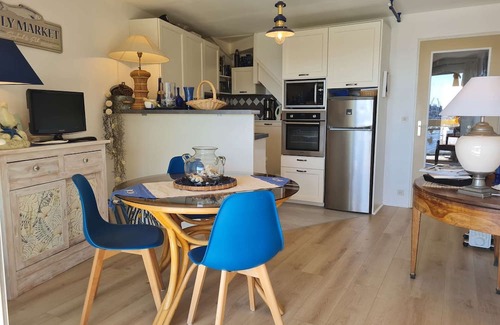 Arzon Apartment | A Louer T2 Pour Trois Avec Piscine Dans la Résidence