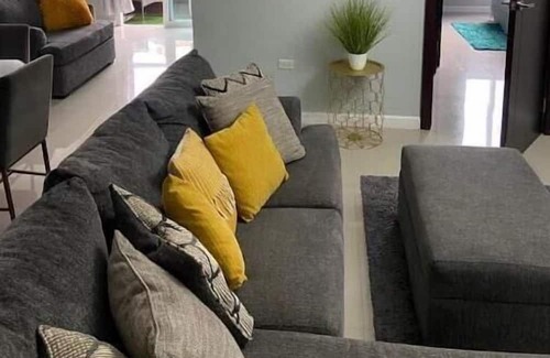 New Kingston Apartment | Hamptons vacational home in new kingston.