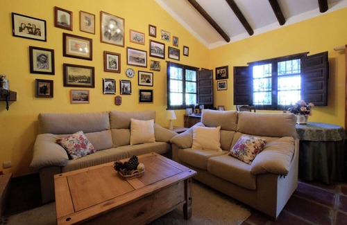 Canillas de Aceituno House | Belvilla by OYO Casa AragÃ¼ez