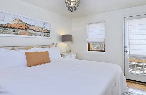 Downtown Santa Fe Bed & Breakfast | Dos Hermanas Casita 2 | Cozy Downtown | 1BR/1BA
