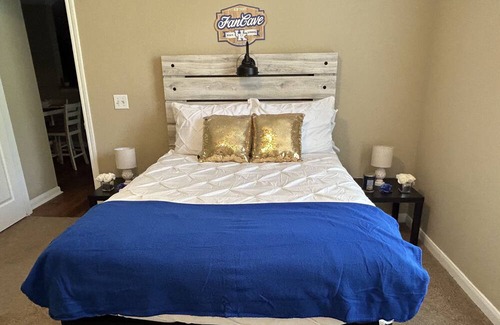 Lexington Apartment | Spacious 2 bedroom home, close to UK/Keeneland/Fayette Mall/Summit at Fritz Farm