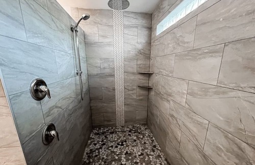 Roseland Apartment | Roy’s Retreat