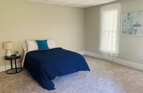 Quincy House | Newly remodeled spacious home in the heart of Quincy.