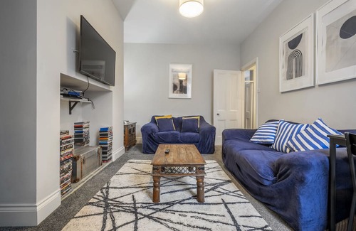 Hexham Apartment | Beautiful Apartment with Parking