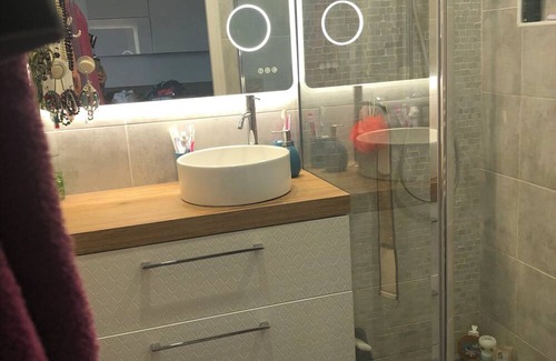 Liberation Apartment | Coquet Appartement Avec Piscine Idéal Vacances
