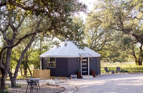 Fredericksburg House | Luxury Stay by Wineries | Stargazing & Nature