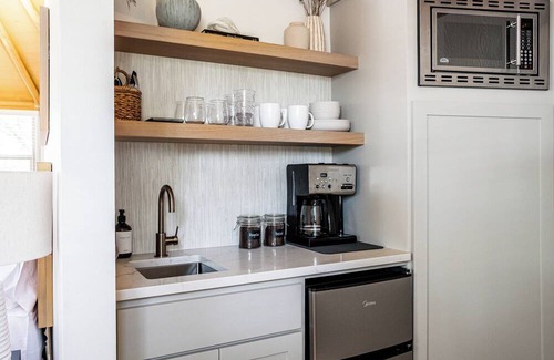 Fredericksburg House | Luxury Stay by Wineries | Stargazing & Nature