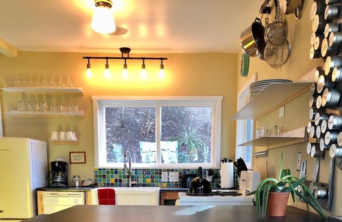Columbia City House | Seattle Vacation Home: Charming and Eclectic 2 Bedroom Craftsman in the heart of Columbia City
