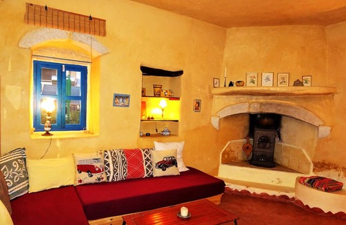 Faistos House | Original, Cretan stone house with a view of the enchanting garden