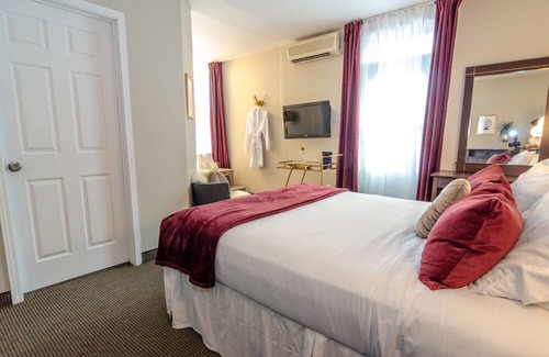 Sainte-Marie House | Spa for Couple in Romantic Room at Hotel Boutique