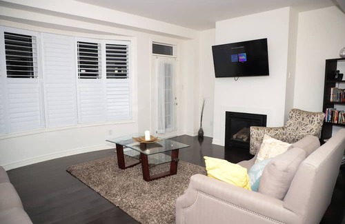 Brampton House | Pleasantries in Mount Pleasant