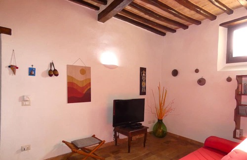 Amelia Apartment | ESCAPE TO UMBRIA, Porta Leone