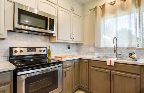 Sebastopol Other | The Bask House: Farm Fresh Eggs, Local Java Too, Sunset Spa Awaits All For YOU!