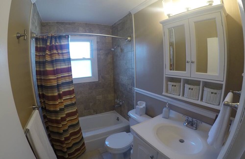 Shelbyville Cottage | Cozy Canal Cottage directly on Gun Lake
