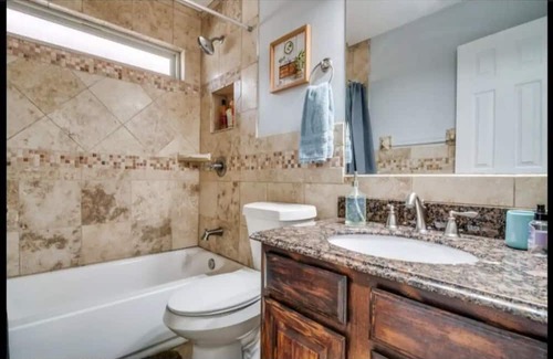 Mesquite House | Cozy 3 Bedroom with outdoor dining and a pool