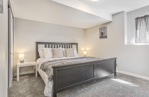 Park Vista House | 5BR House with Hot Tub, Peak Views in Colorado Springs