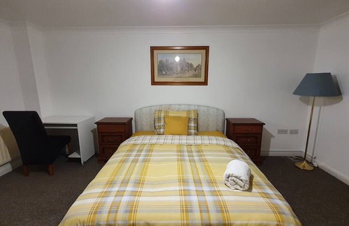 Sittingbourne House | Mannys Apartment - Flagship Lodge