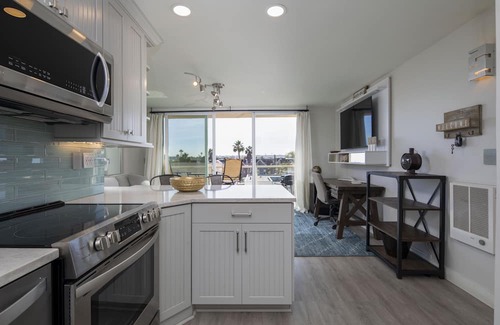 Mission Beach Condo | Newly Remodeled Beach Condo!!!