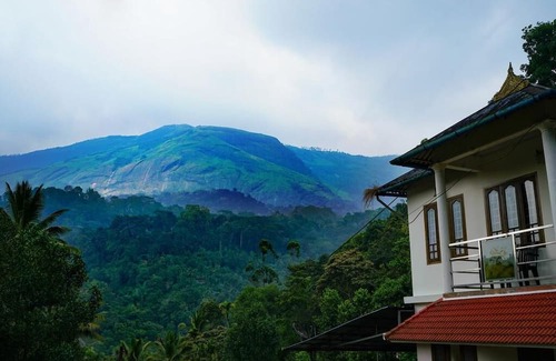 Devikolam Cottage | Scenic Views/3BHK Cottage Stay in Anachal/Munnar