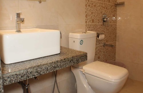 Caranzalem House | Comfortable rooms Stay near Miramar Beach